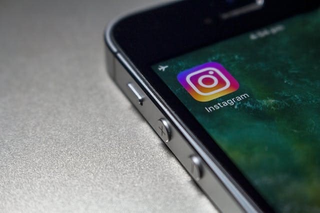 Jak zarabiać na instagramie, poznaj szczegóły.